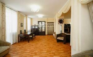 Дом 1410м², 3-этажный, участок 28 сот.