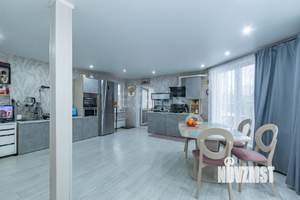 Дом 587м², 3-этажный, участок 5 сот.