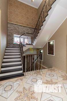 Таунхаус 462м², 3-этажный, участок 10 сот.