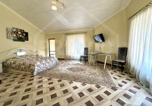 Дом 480м², 3-этажный, участок 13 сот.