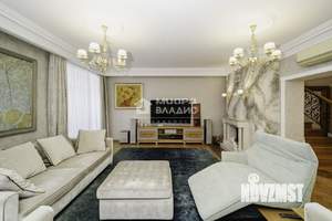 Таунхаус 458м², 3-этажный, участок 1 сот.