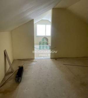 Дом 144м², 2-этажный, участок 3 сот.