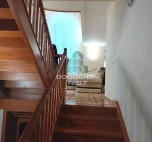 Дом 234м², 2-этажный, участок 847 сот.