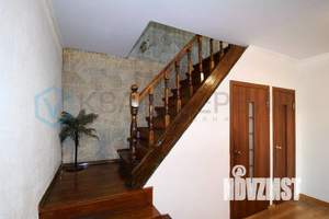 Коттедж 265м², 3-этажный, участок 4 сот.