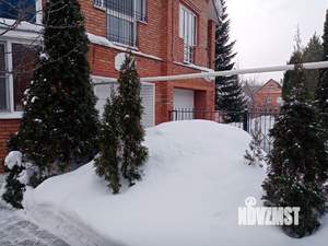 Таунхаус 250м², 3-этажный, участок 4 сот.