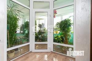 Дом 326м², 3-этажный, участок 12 сот.