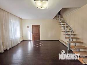 Коттедж 145м², 2-этажный, участок 9 сот.