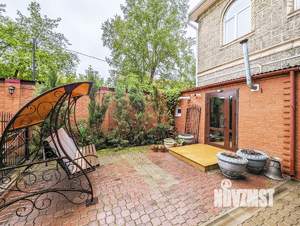 Коттедж 380м², 2-этажный, участок 4 сот.