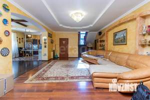 Дом 345м², 2-этажный, участок 10 сот.