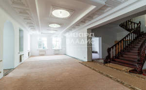 Дом 1012м², 2-этажный, участок 22 сот.