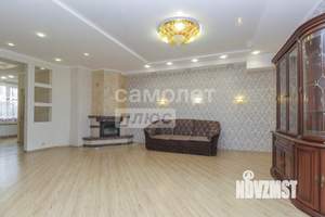 Дом 320м², 2-этажный, участок 10 сот.