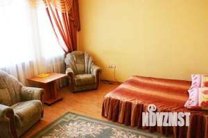 Дом 240м&sup2;, 2-этажный, посуточно, 