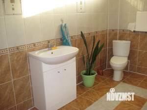 Дом 243м&sup2;, 2-этажный, посуточно, 