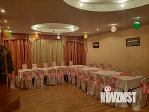 Дом 580м&sup2;, 3-этажный, посуточно, 