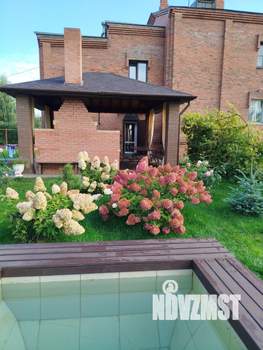 Дом 240м&sup2;, 2-этажный, посуточно, 