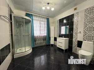 Коттедж 220м², 2-этажный, на длительный срок, 