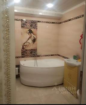 Дом 300м&sup2;, 2-этажный, на длительный срок, 