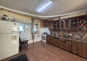 Дом 200м&sup2;, 2-этажный, на длительный срок, 