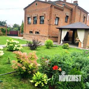 Дом 240м&sup2;, 2-этажный, посуточно, 