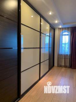 Дом 758м&sup2;, 4-этажный, посуточно, 