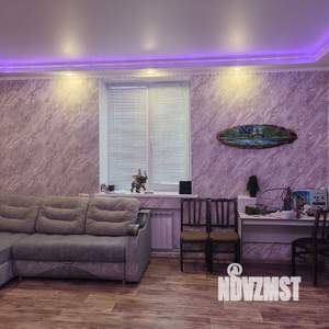 Коттедж 300м&sup2;, 3-этажный, на длительный срок, 