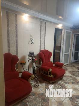 Коттедж 300м&sup2;, 2-этажный, на длительный срок, 