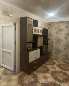 Дом 300м&sup2;, 2-этажный, на длительный срок, 