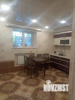 Коттедж 300м&sup2;, 2-этажный, на длительный срок, 