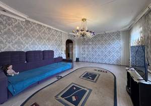 Дом 200м&sup2;, 2-этажный, на длительный срок, 