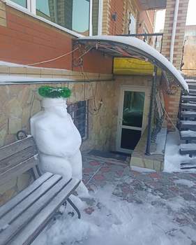 Дом 300м&sup2;, 2-этажный, на длительный срок, 