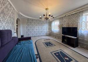 Дом 200м&sup2;, 2-этажный, на длительный срок, 