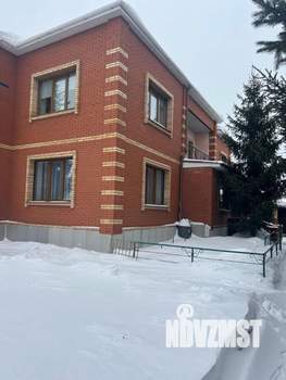 Коттедж 357м², 2-этажный, участок 10 сот.  