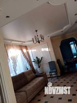 Дом 210м&sup2;, 2-этажный, участок 4 сот.  