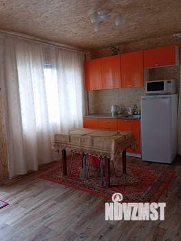 Дом 33м&sup2;, 1-этажный, участок 8 сот.  