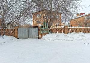 Дом 274м&sup2;, 2-этажный, участок 8 сот.  