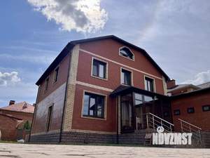 Коттедж 372м&sup2;, 2-этажный, участок 8 сот.  