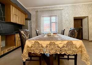 Дом 336м&sup2;, 3-этажный, участок 5 сот.  