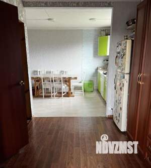 Дом 130м&sup2;, 3-этажный, участок 5 сот.  