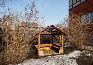 Дом 389м&sup2;, 3-этажный, участок 5 сот.  