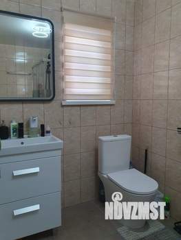 Дом 100м&sup2;, 2-этажный, участок 6 сот.  