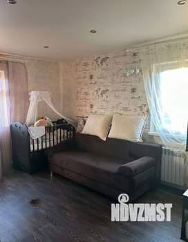 Дом 55м&sup2;, 2-этажный, участок 3 сот.  