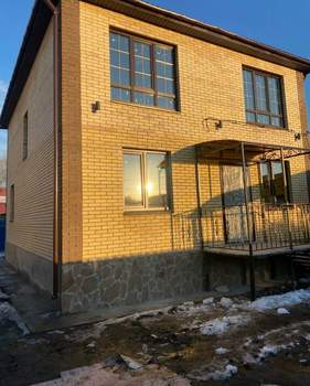 Дом 131м&sup2;, 2-этажный, участок 4 сот.  