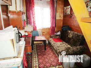 Дом 44м&sup2;, 2-этажный, участок 7 сот.  