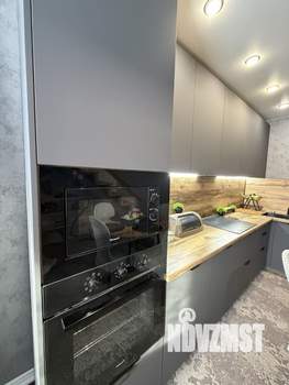 Дом 180м&sup2;, 2-этажный, участок 8 сот.  