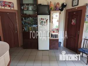 Дом 200м&sup2;, 2-этажный, участок 4 сот.  