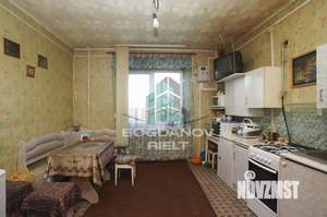 Дом 130м&sup2;, 2-этажный, участок 5 сот.  