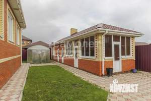 Коттедж 320м&sup2;, 2-этажный, участок 10 сот.  