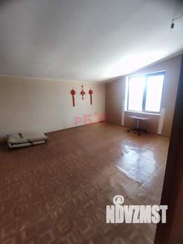 Дом 136м&sup2;, 2-этажный, участок 9 сот.  