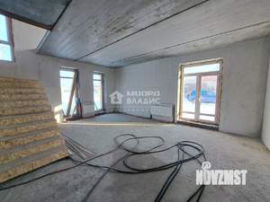 Дом 142м², 2-этажный, участок 4 сот.  