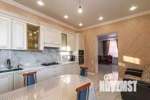 Коттедж 252м&sup2;, 2-этажный, участок 5 сот.  